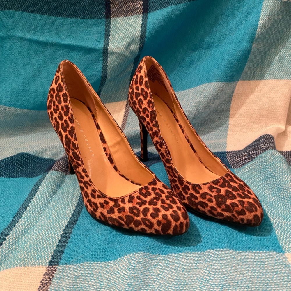Cheetah Leopard Print Pumps LC
